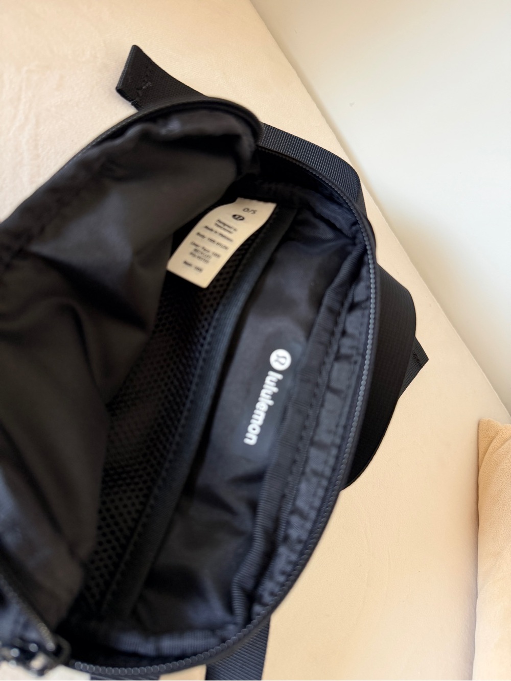 lululemon athletica Black Waist Sling Bag - Picture 2 of 4